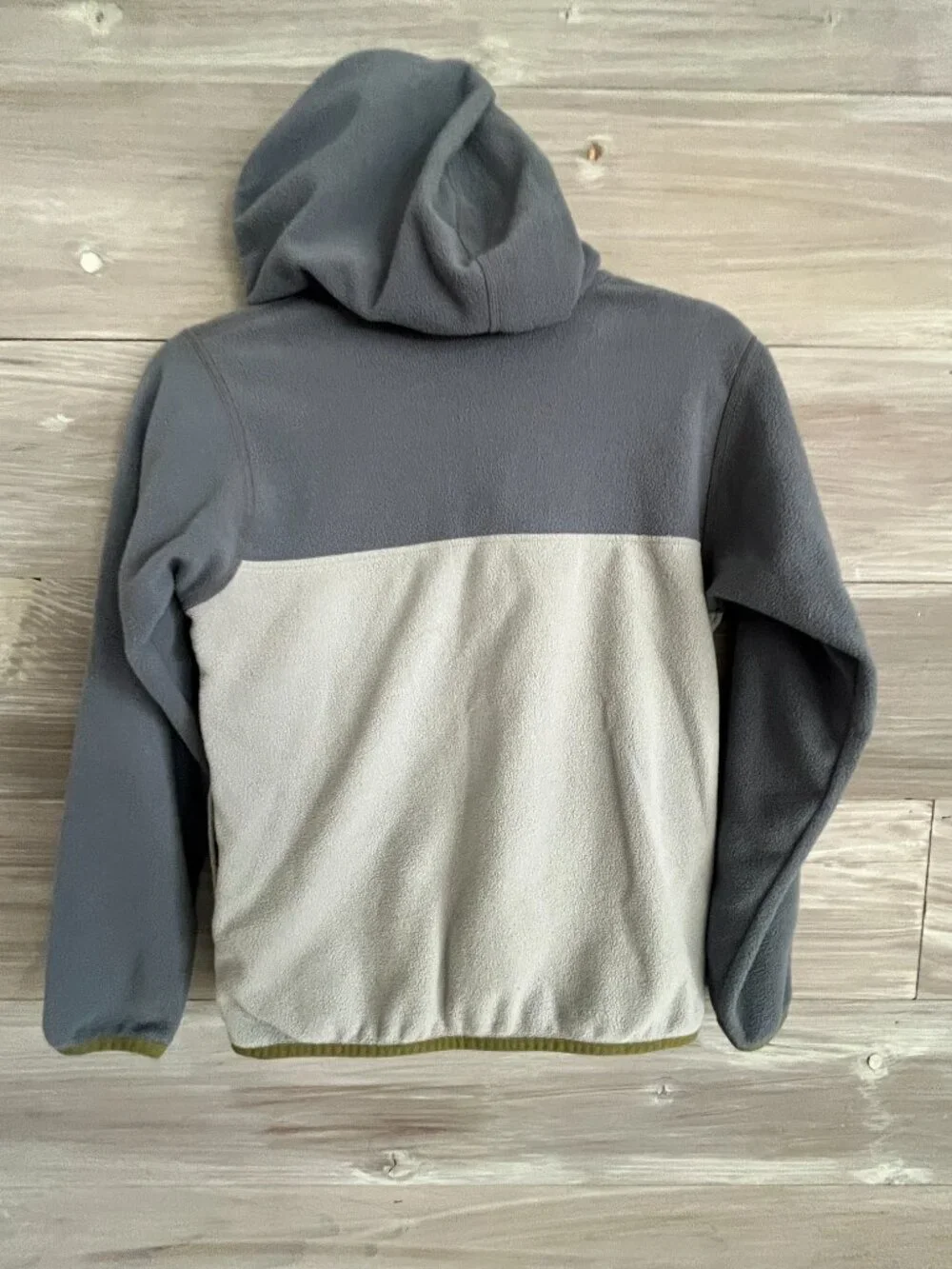 Patagonia Boys M hooded fleece zip up jacket